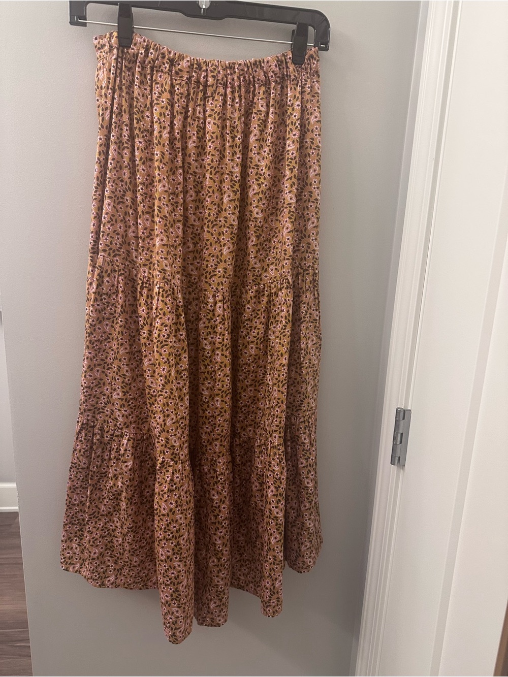 XiRENA Pink Brown mini  Floral Tiered Maxi Skirt